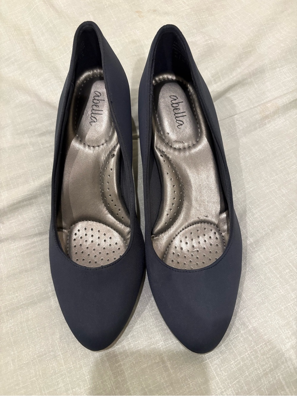 Abella Women's Navy Low-Heel Comfort Pumps